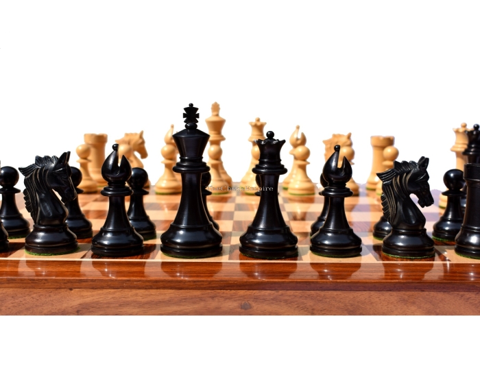 The Lord Wings Series <br> Boxwood & Ebonized <br> 4" King with 2" square chess board