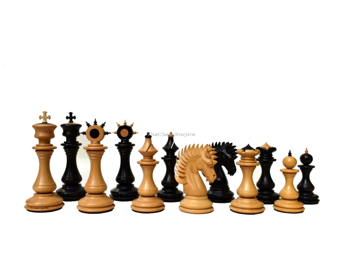 Golden Signature Series Chess Pieces <br> Boxwood & Stripped Ebony <br> 4.4" King