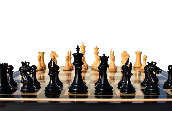 New Sultan Series Chess Pieces <br> Boxwood & Ebony <br> 4.4" King
