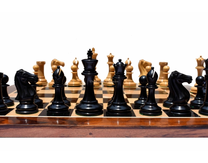 Queens Gambit Series chess set <br> Boxwood & Ebony <br> 4" King with 2" Square chess board