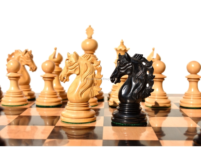St Petersburg Series Chess pieces <br> Boxwood & Ebony <br> 4.4" King 
