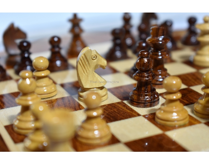 Travel Magnetic Chess set  <br> Maple & Sheesham <br> 12" Round