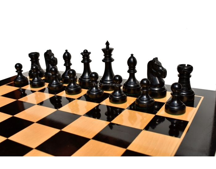 Mechanics Institute Series Chess Set <br> Boxwood & Ebonized <br> 4.25" King with 2.25" Square Tournament Series Chess Board