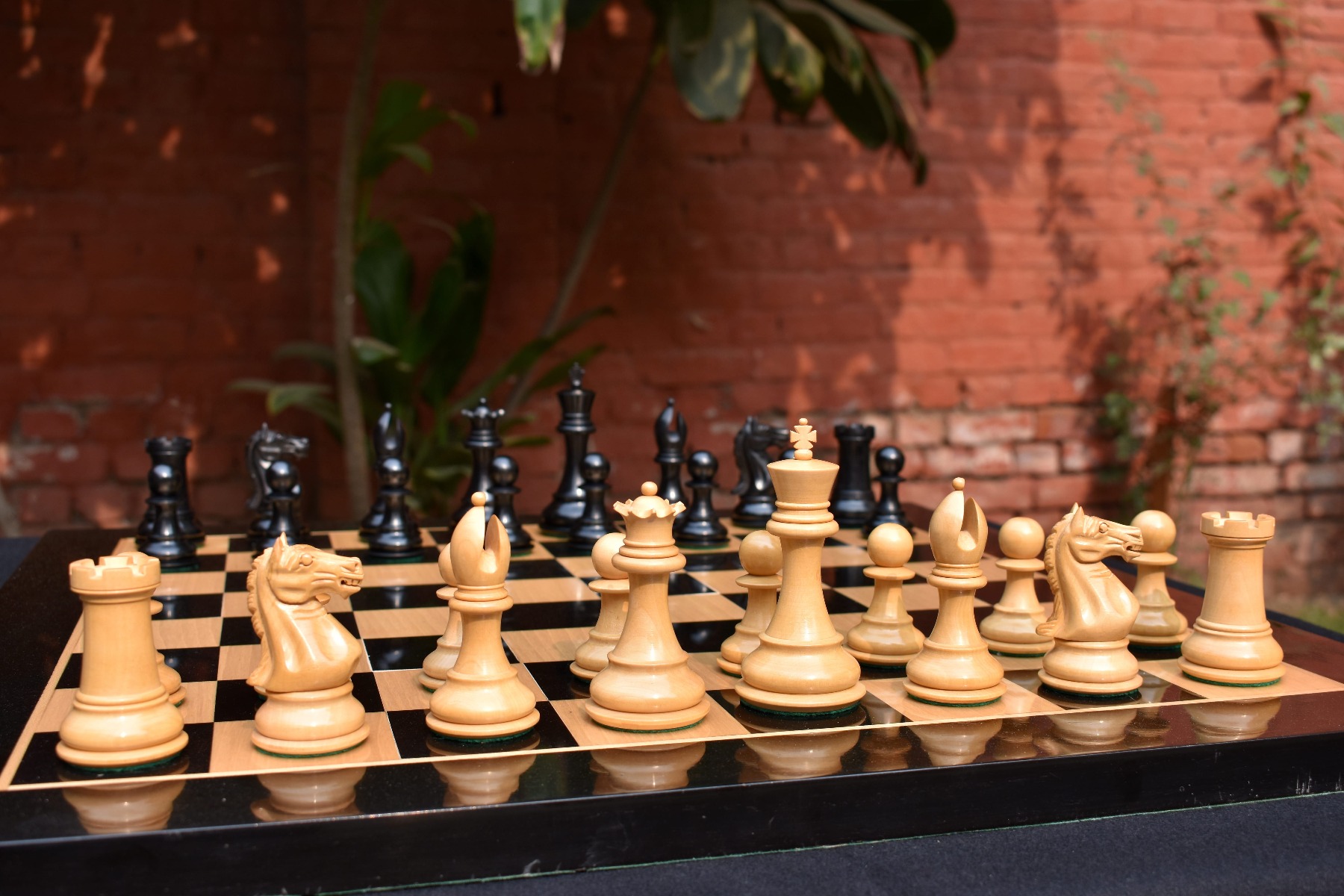 centurion_series_chessmen_ebony_10__1_2