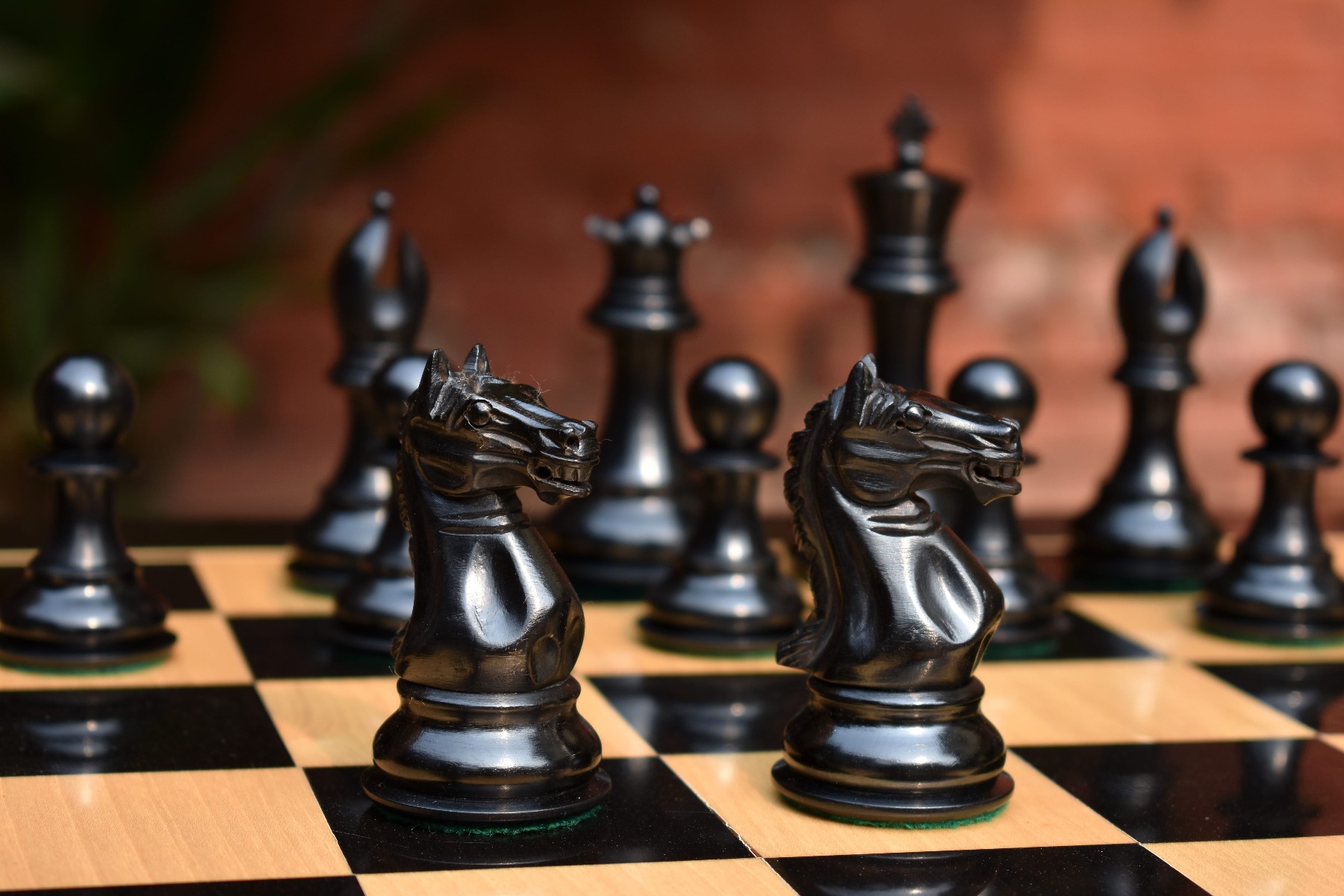 centurion_series_chessmen_ebony_8__1_2