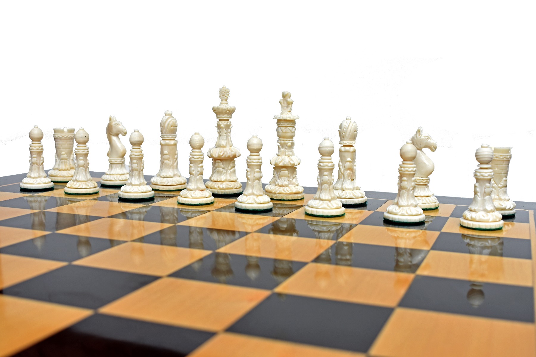 Indian Maharaja Heritage Bone Chess Pieces Natural Bone & Black Stained Bone 3.9" King-730