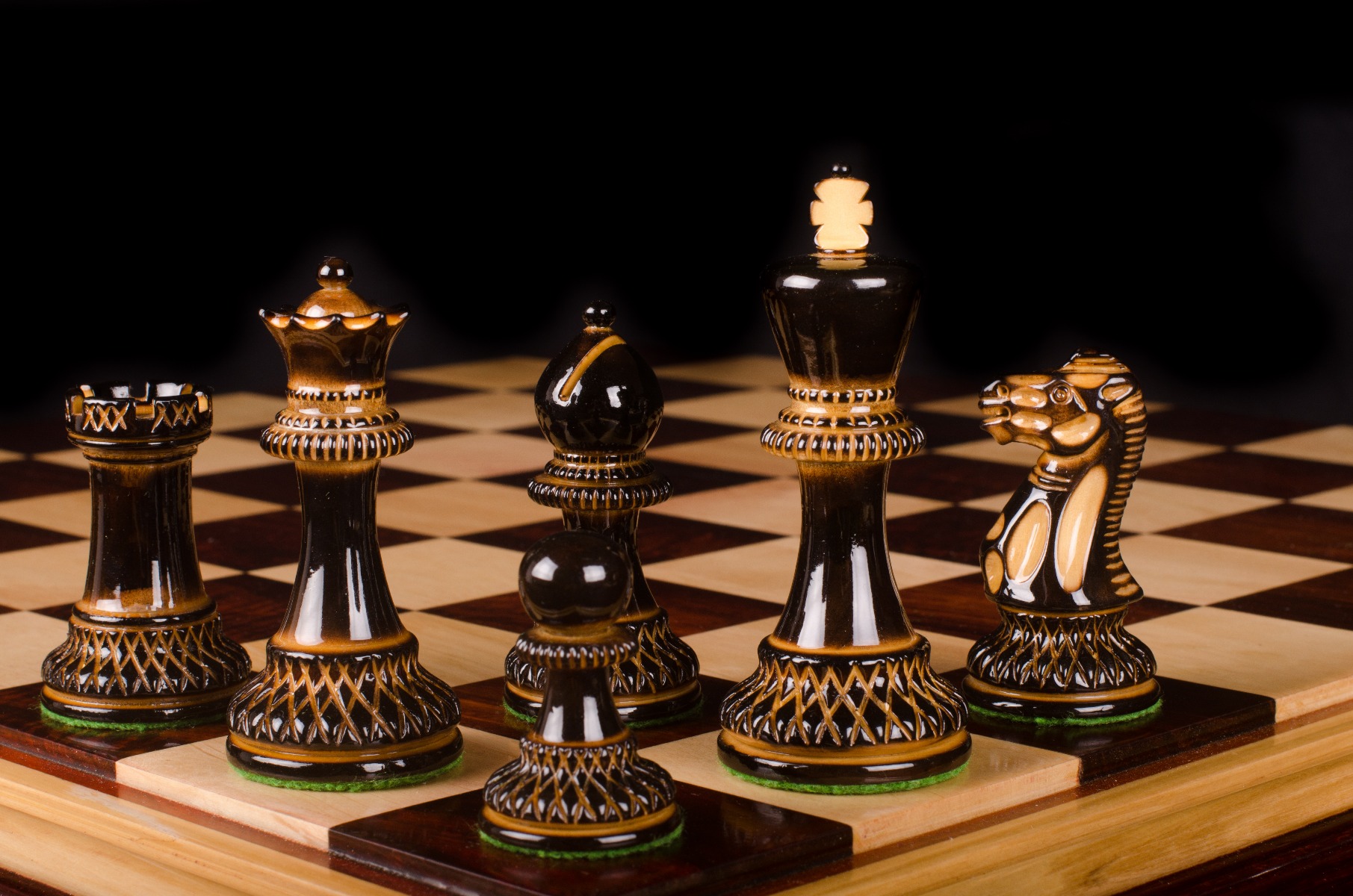 The Parker Burnt Series Chess Set Boxwood Burnt Pieces 3.75" King with 1.75" Square Folding Chess Board-1819