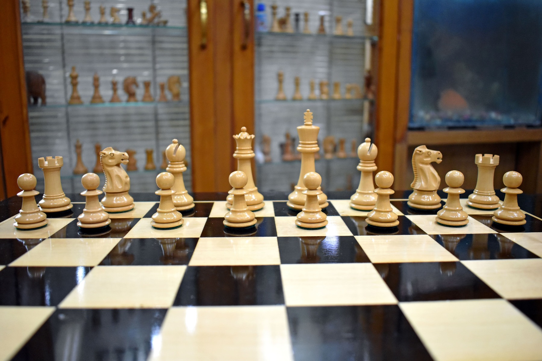 Fischer Spassky Series Chess PiecesBoxwood & Ebony 3.5" King.-1876