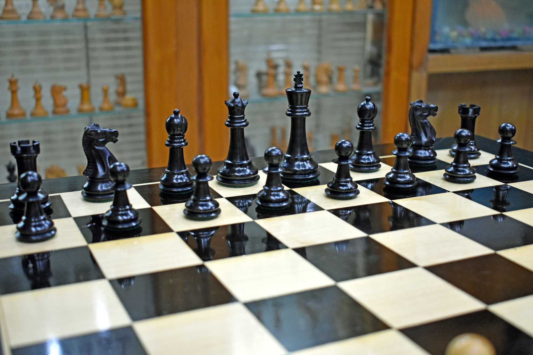 Fischer Spassky Series Chess PiecesBoxwood & Ebony 3.5" King.-1878