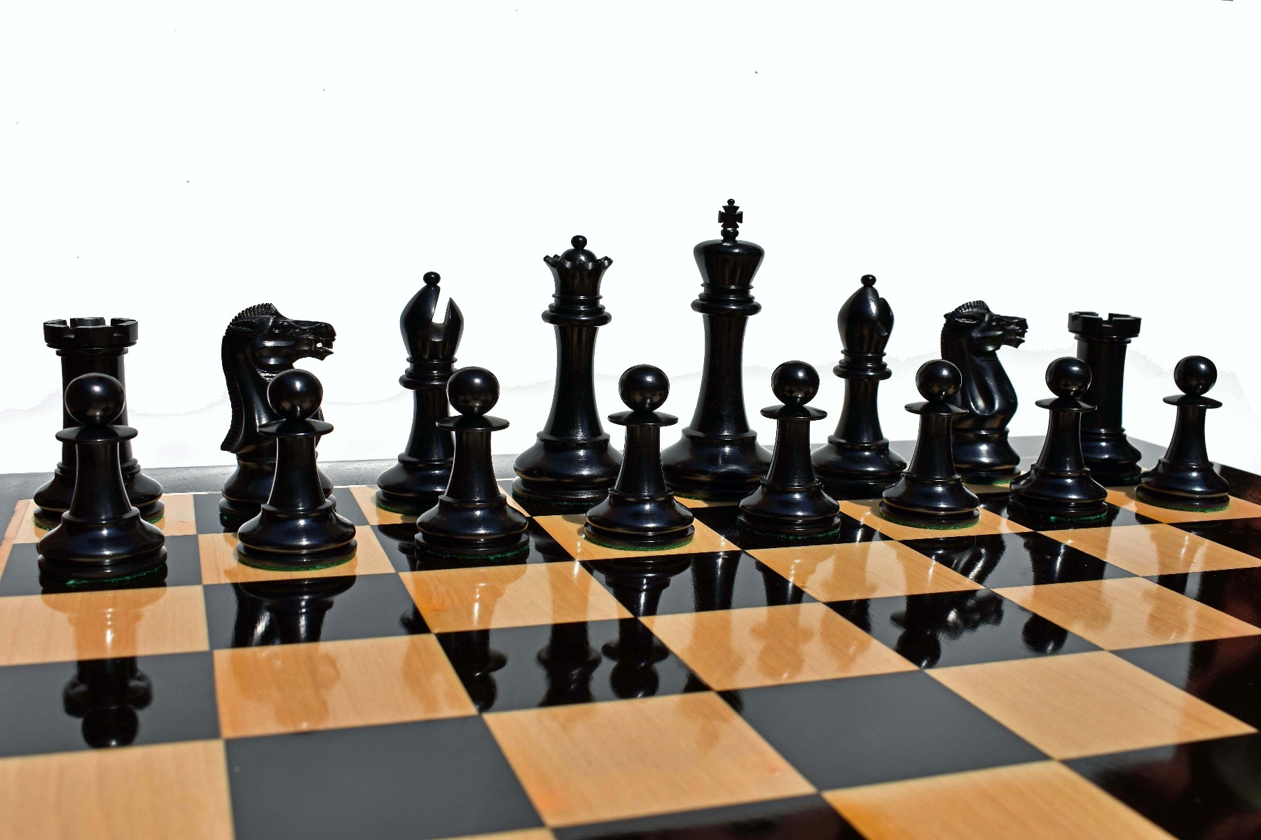 Hampshire Series Chess Pieces <br> Boxwood & Ebony <br> 4.4" King-2809 Hampshire Series Chess Pieces Boxwood & Ebony 4.4" King-2809