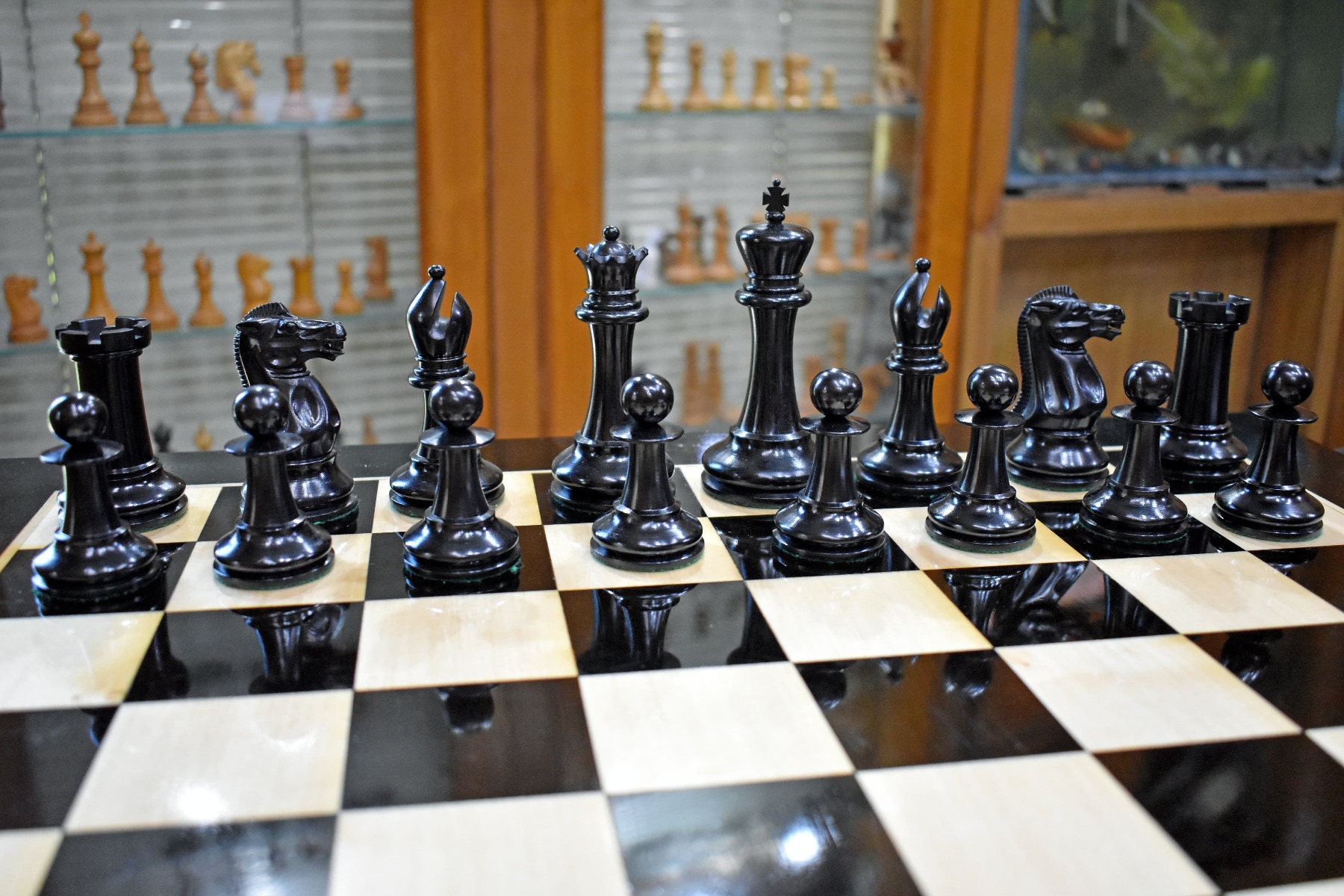 1855-1860 Anderssen Jaques Chess Pieces <br> Antiqued Boxwood & Ebony <br> 4.4" King-2050 1855-1860 Anderssen Jaques Chess Pieces Antiqued Boxwood & Ebony 4.4" King-2050