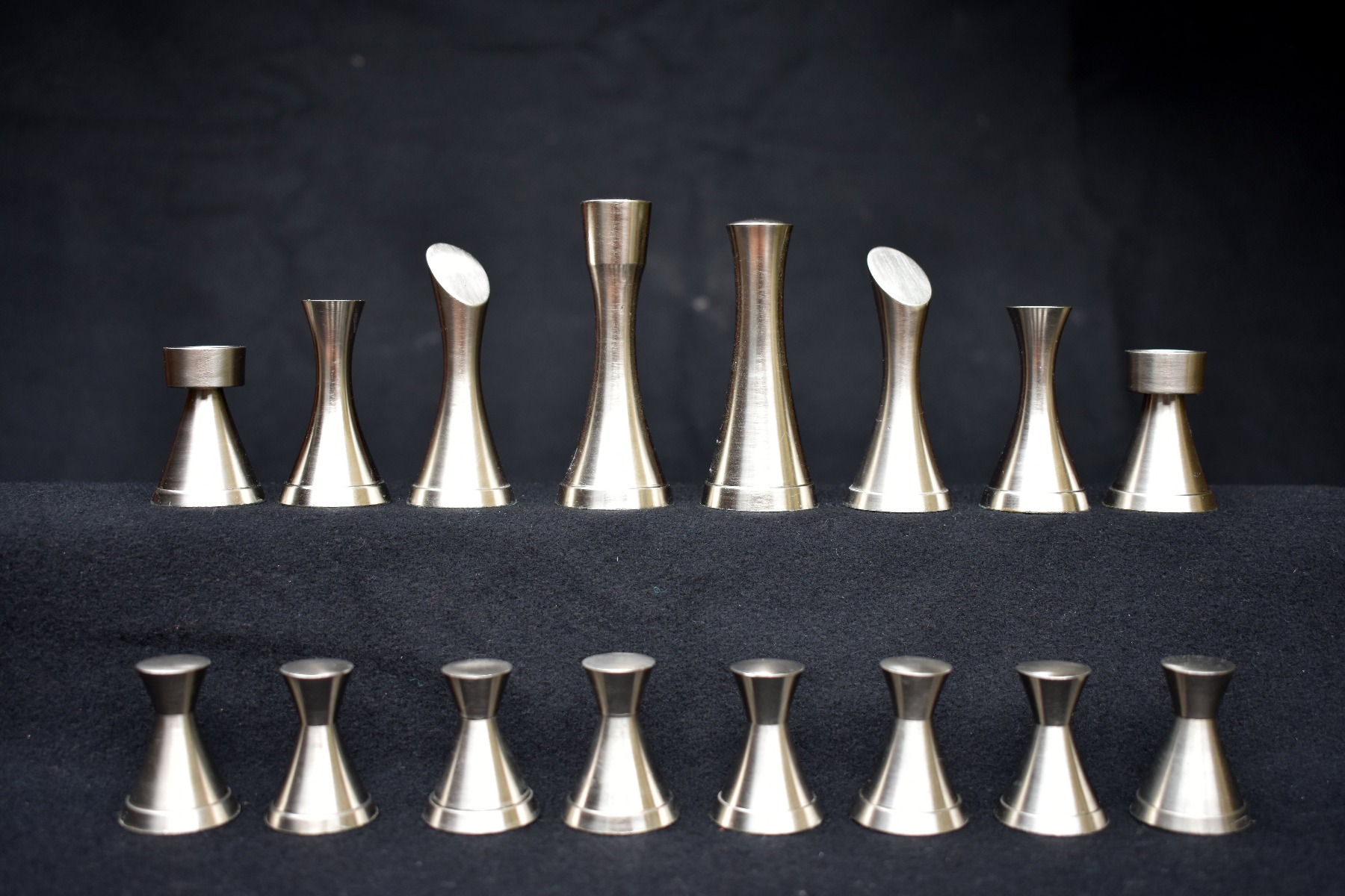 The Contemporary Series Solid Brass Chess pieces Antiqued & Silver Coated 3.25" King -3108