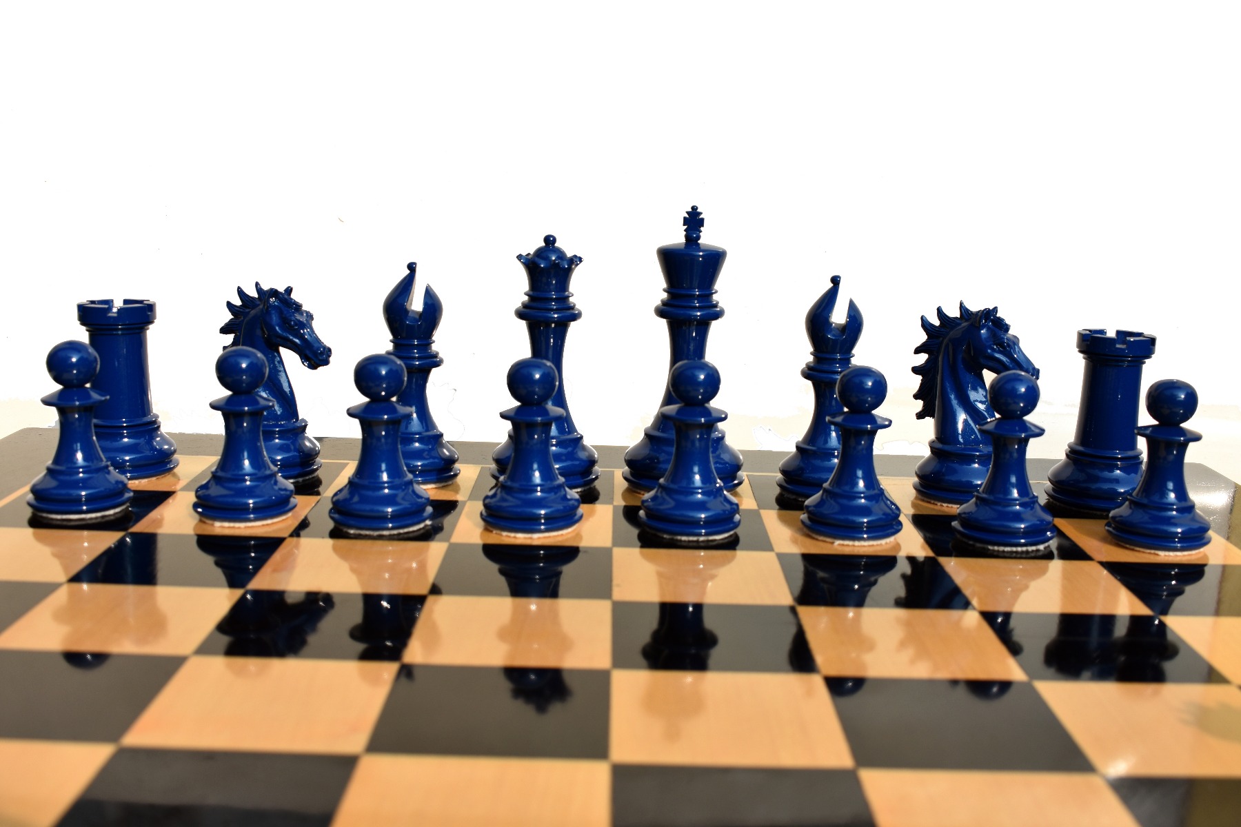 The Emperor Series Chess Pieces <br> Pearl White & Royal Blue  Lacquered<br> 4.4" King-2587 The Emperor Series Chess Pieces Pearl White & Royal Blue Lacquered 4.4" King-2587