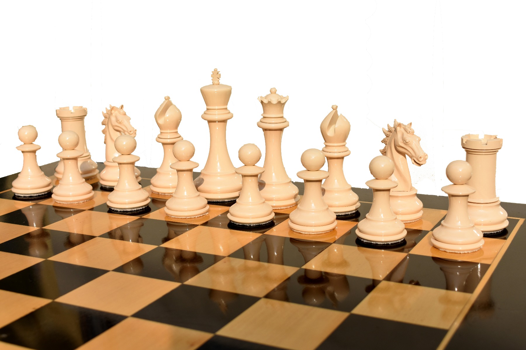 The Emperor Series Chess Pieces <br> Pearl White & Royal Blue  Lacquered<br> 4.4" King-2586 The Emperor Series Chess Pieces Pearl White & Royal Blue Lacquered 4.4" King-2586