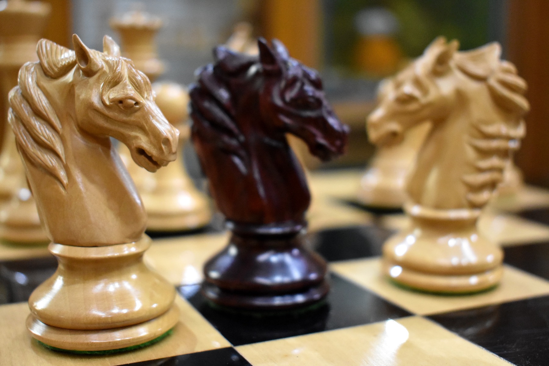 The Master Series Chess Pieces Boxwood & Padauk 4.4" King-2715