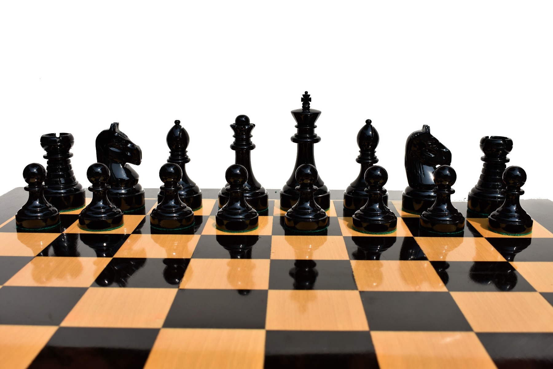 Mechanics Institute Chess Pieces <br> Ivory white & Black Lacquered <br> 4.25" King-2071 Mechanics Institute Chess Pieces Ivory white & Black Lacquered 4.25" King-2071