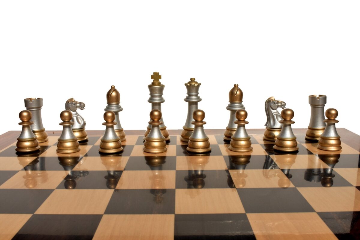 Windsor Castle Series Chess Pieces Black Gold Lacquered & Silver Gold 4" King-2316