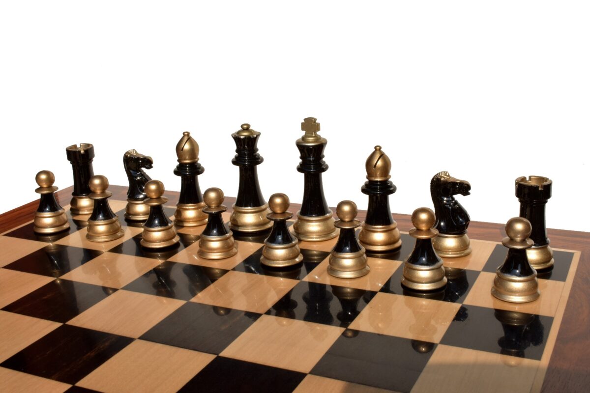 Windsor Castle Series Chess Pieces Black Gold Lacquered & Silver Gold 4" King-2315