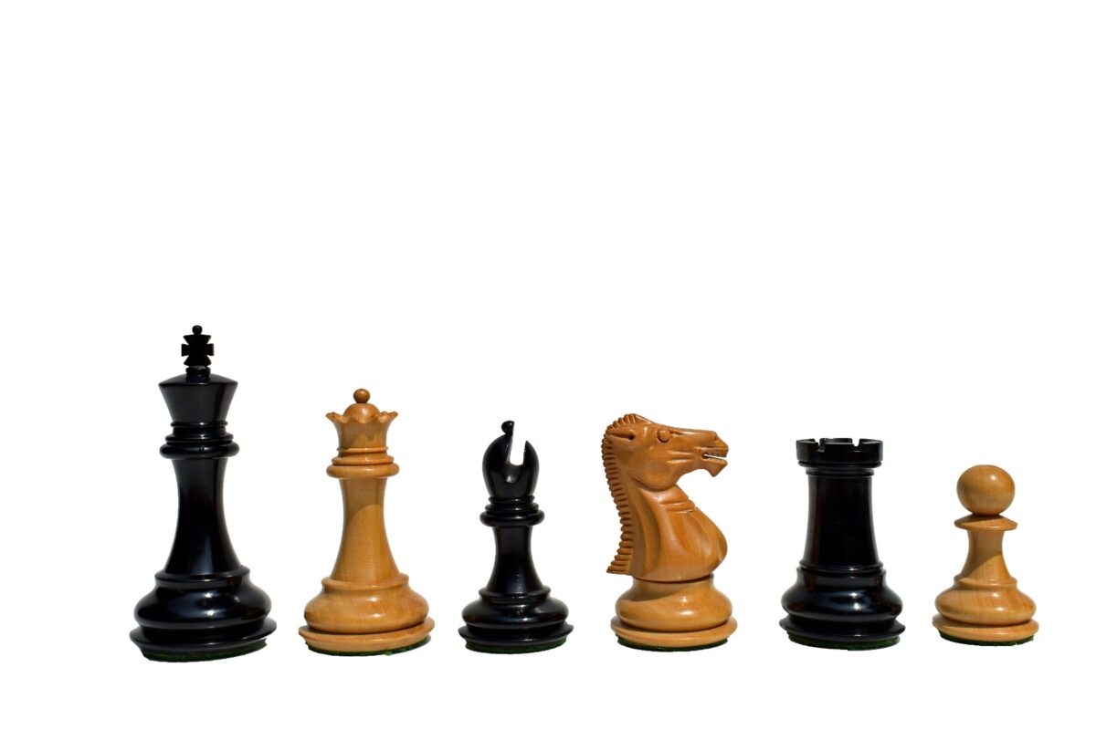 The Windsor Series Chess Set Boxwood & Ebony 3.5" King with 2" Square Tournament Series Chess Board-4123