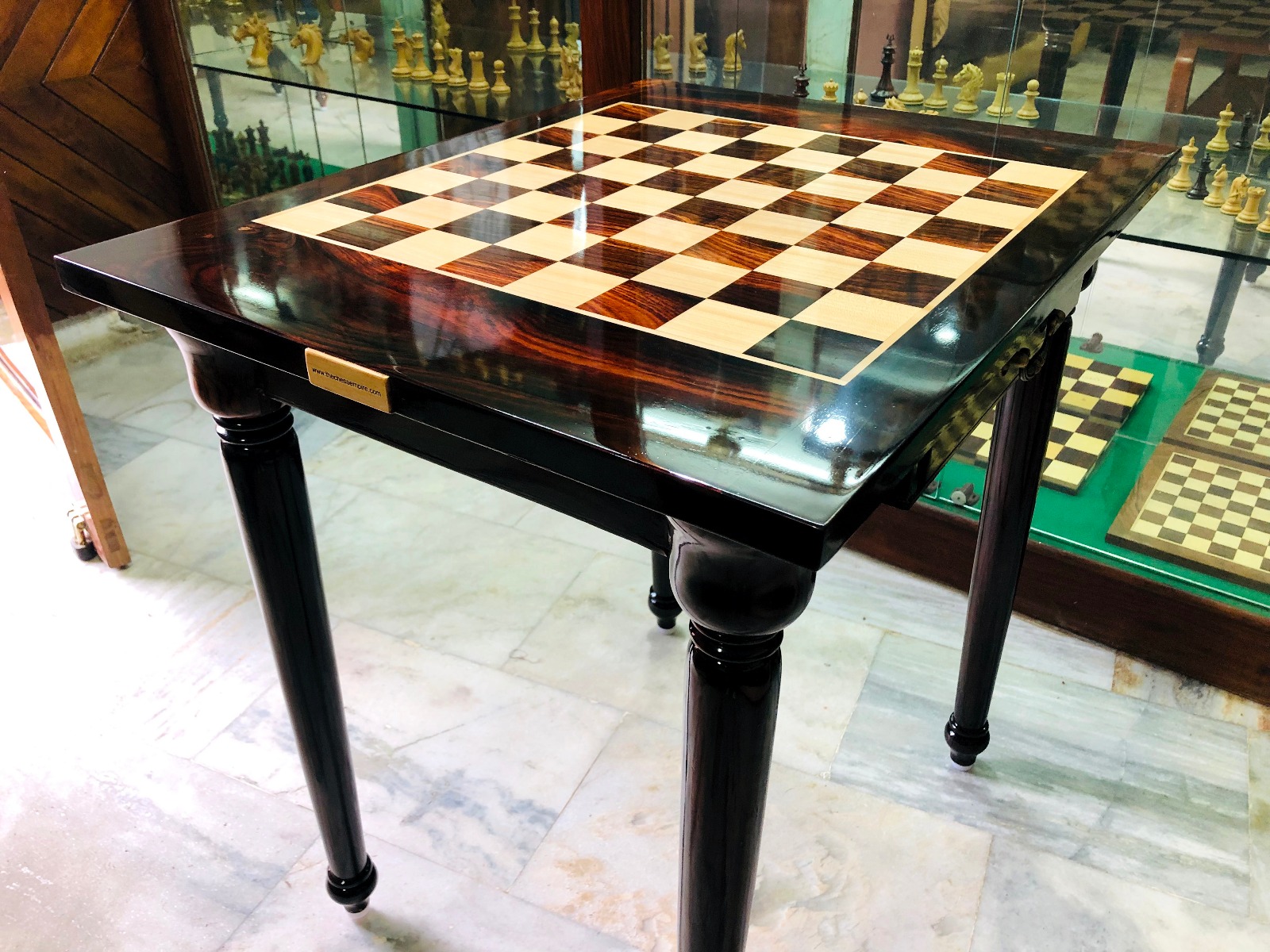 The Victoria Series Luxury Chess Table & Master Series Chess Pieces American Maple & Golden Grain Rosewood 2.5" Square-3836