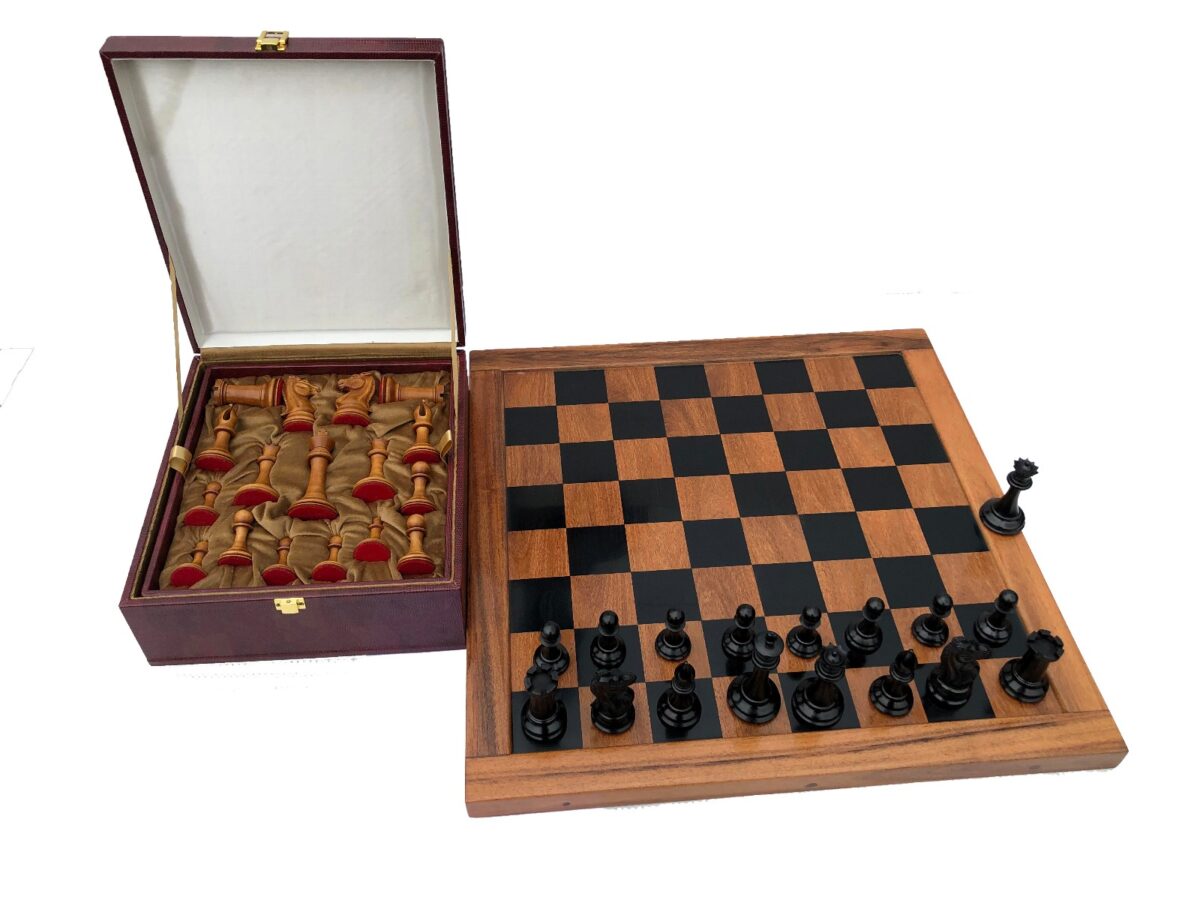 Jaques Morphy Style Cook Knight 1849 series chess set Antiqued Boxwood & Ebony 4" King/ 2.25" Square Jaques Chess Board & Storage Case-0