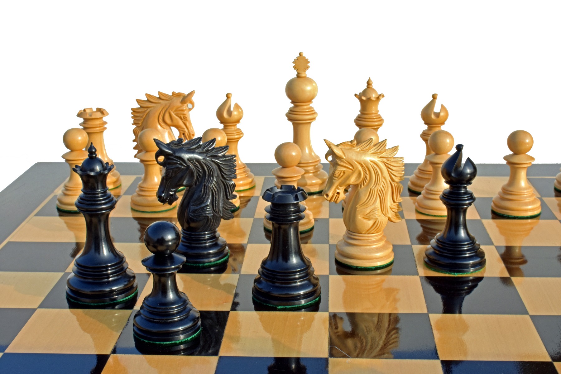 Victoria Castle Series Chess Set Boxwood & Ebony 4.4" King with 2.25" Square tournament series Chess Board-3866