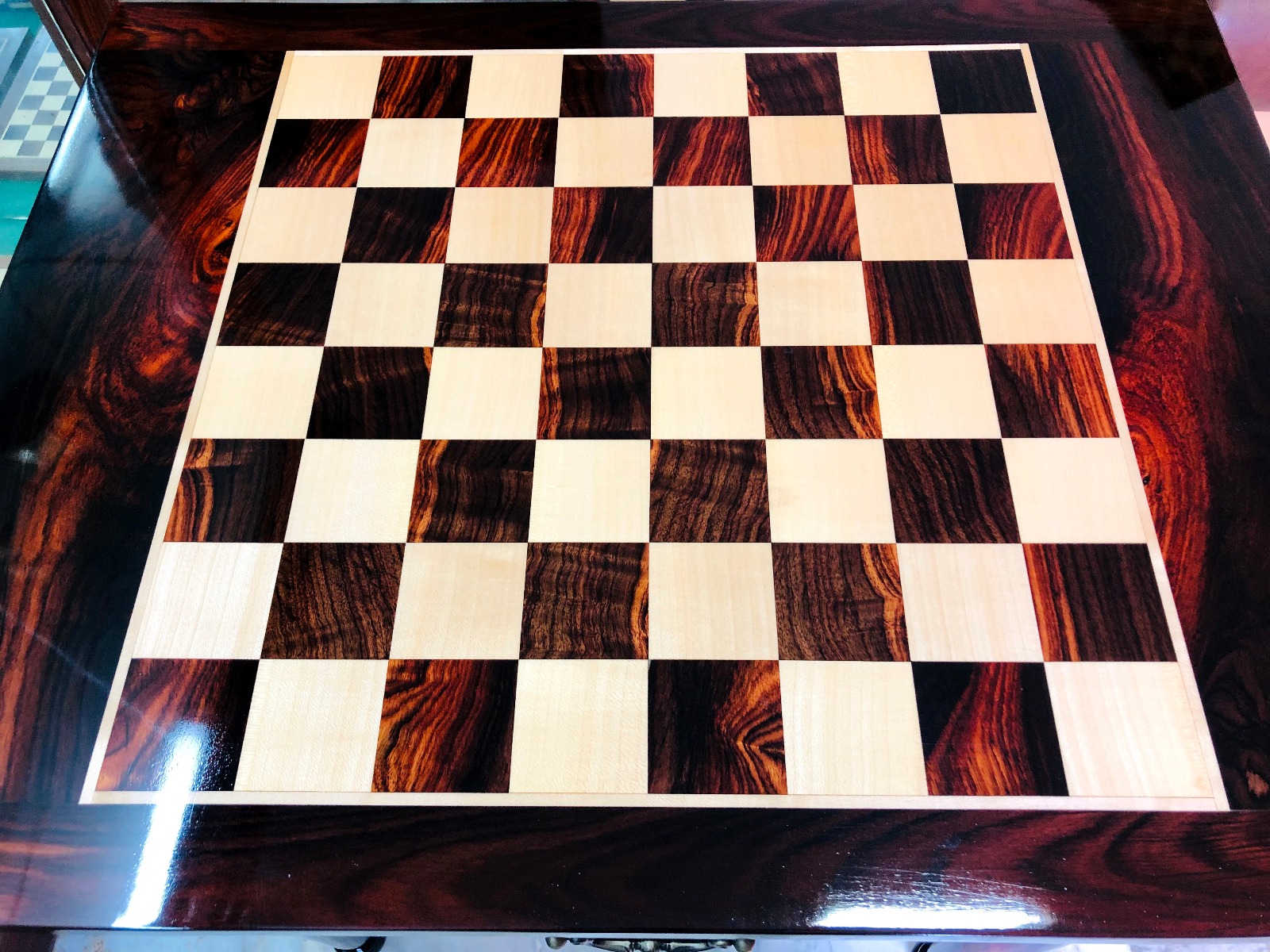 The Victoria Series Luxury Chess Table <br> American Maple & Golden Grain Rosewood-0 The Victoria Series Luxury Chess Table American Maple & Golden Grain Rosewood-0