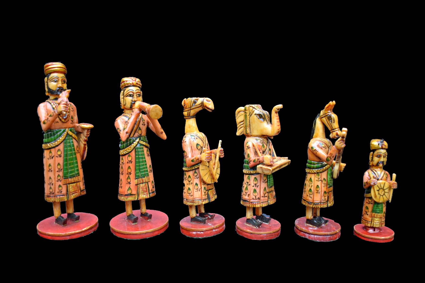 Rajasthan Art Musician Series Chess pieces Red & Green Hand Painted 5.75" King -0
