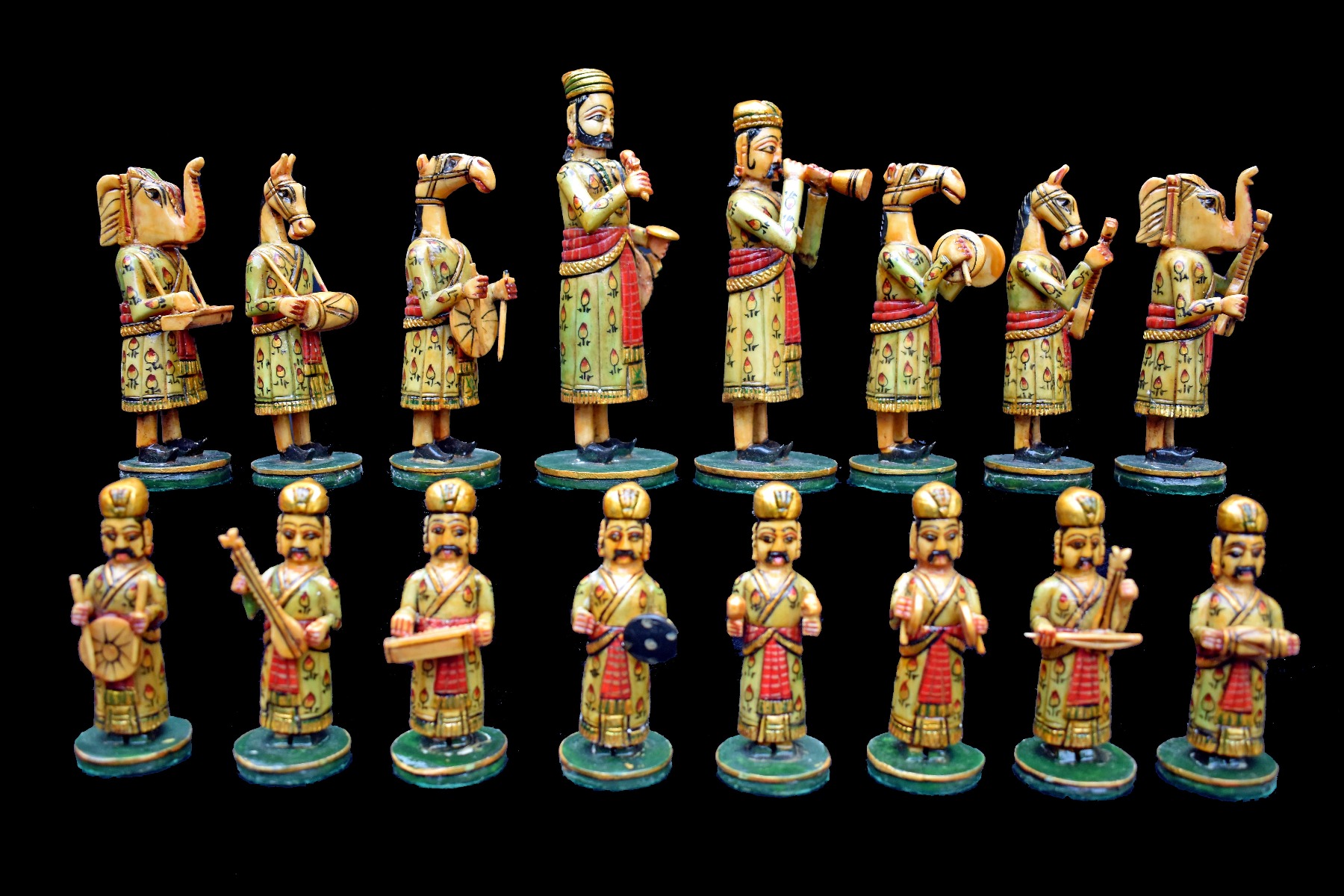 Rajasthan Art Musician Series Chess pieces Red & Green Hand Painted 5.75" King -4738