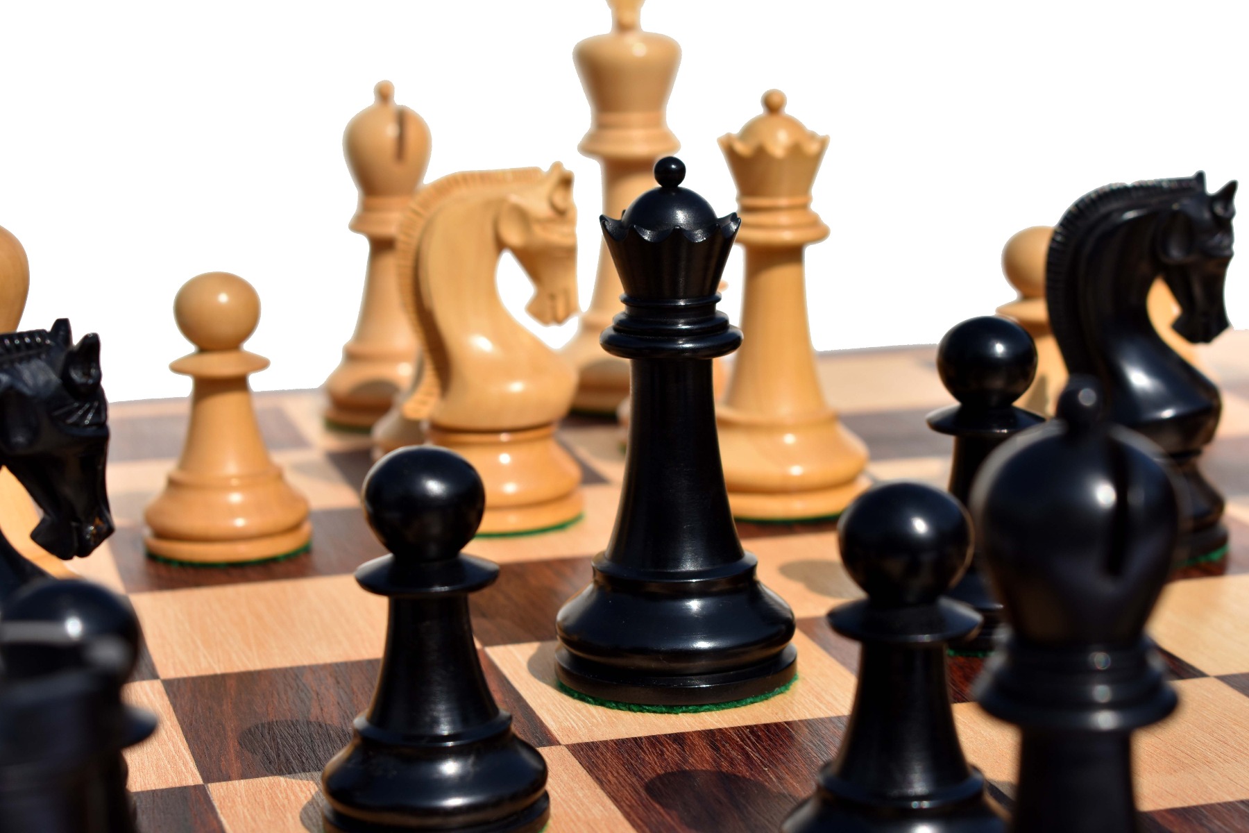 The Leningrad Series Chess Set Boxwood & Ebonized 4" king with 2" Square Chess Board-4602