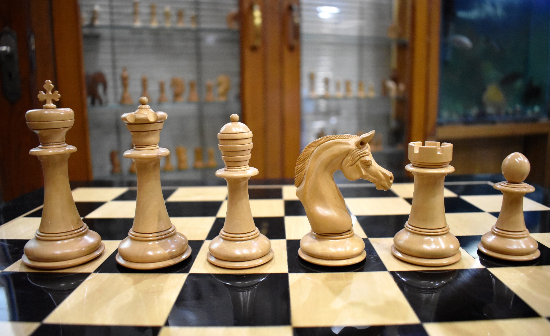 The Arabic Stallion Chess Pieces Boxwood & Ebony 4.4" King-0