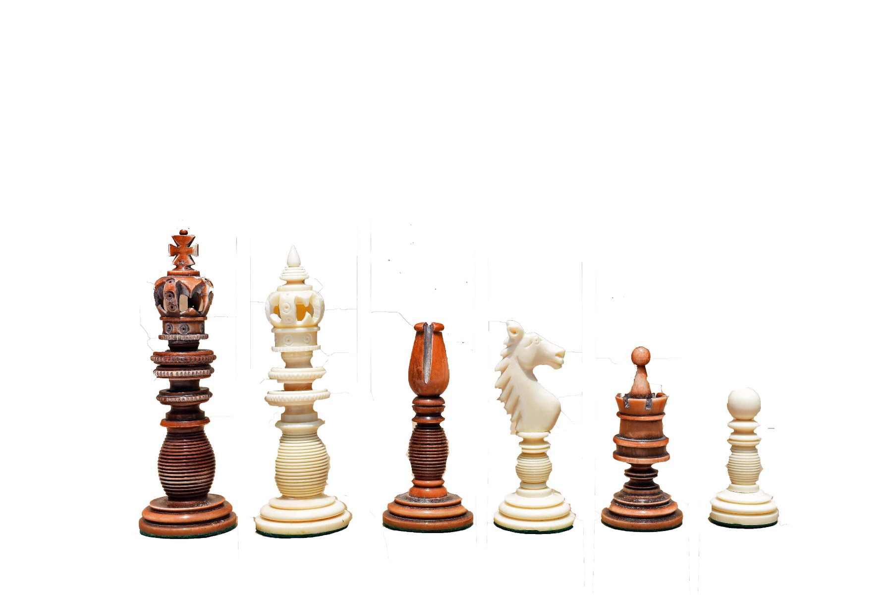 The Majestic Series Chess set Natural Bone & Antiqued bone 4.4" King with Heritage series chess board-4846