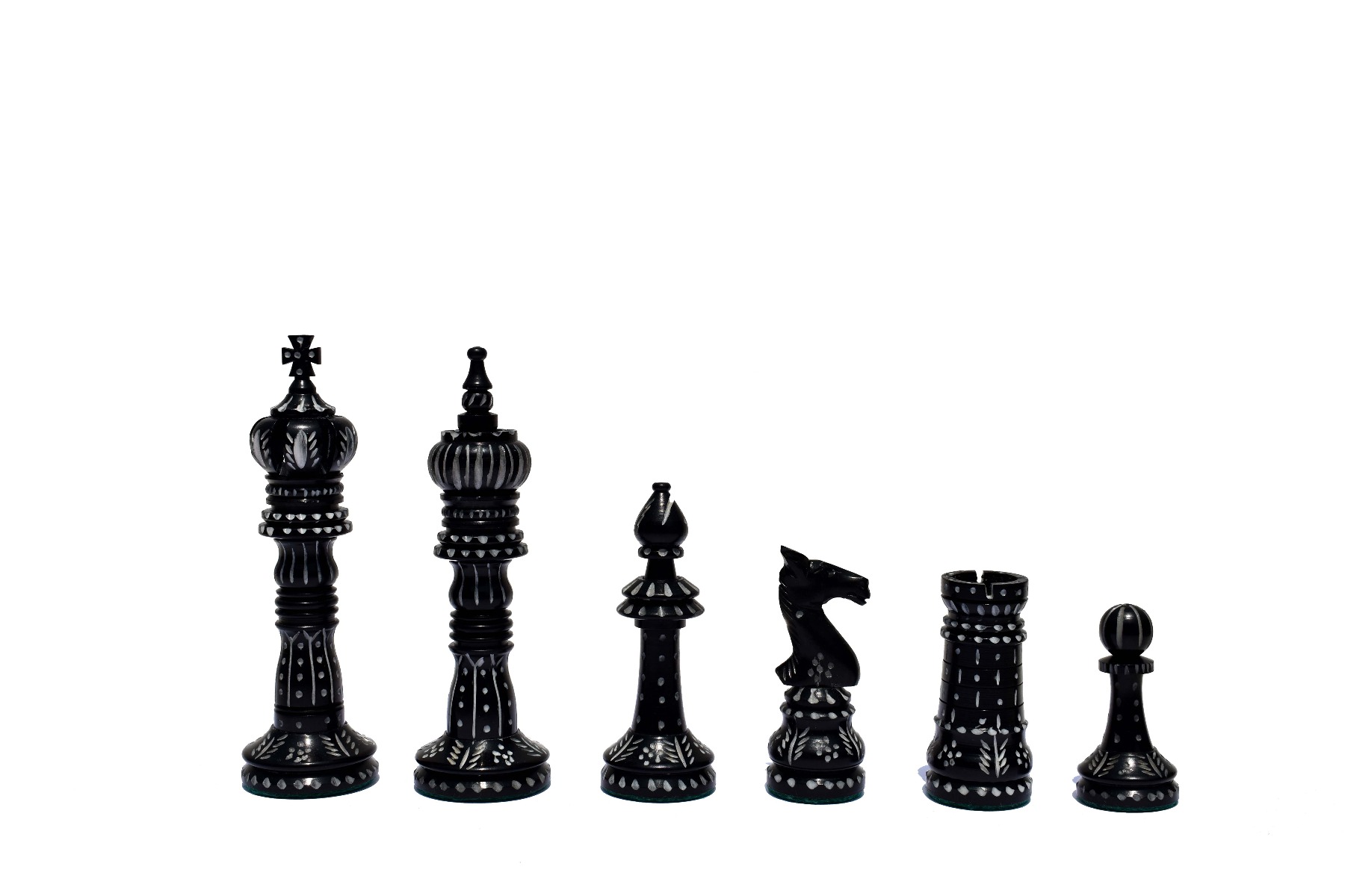 The Kings Cross Series Chess Set Natural Bone & Black Stained bone 4" King with Heritage series chess board-4840