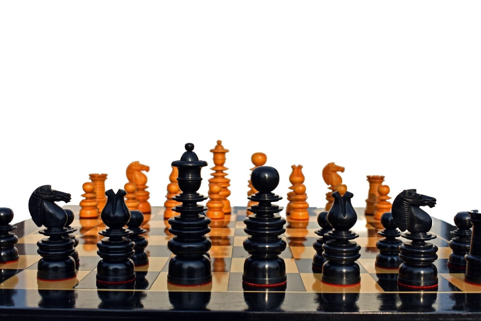 Calvert Series Chess Pieces Antiqued Boxwood & Ebony 4.4