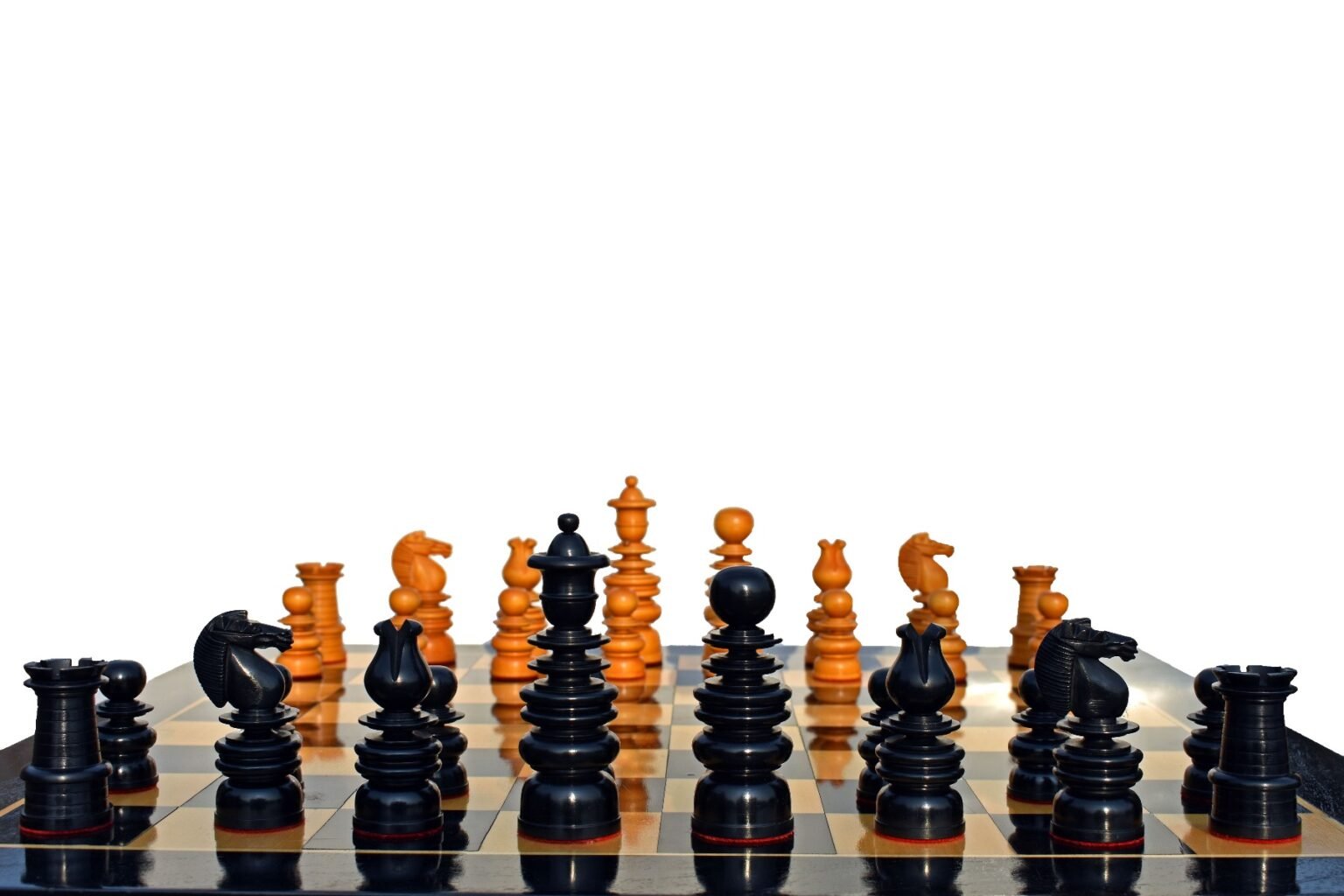 Calvert Series Chess Pieces Antiqued Boxwood & Ebony 4.4