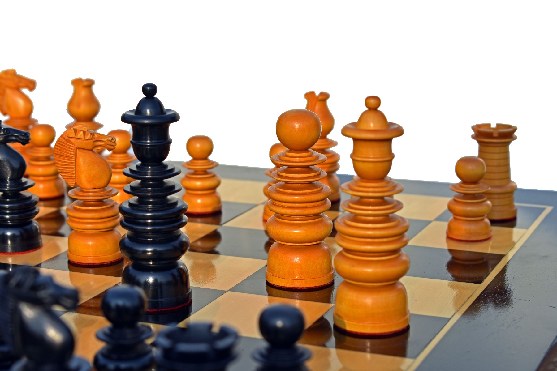 Calvert Series Chess Pieces <br> Antiqued Boxwood & Ebony <br> 4.4" king-5160 Calvert Series Chess Pieces Antiqued Boxwood & Ebony 4.4" king-5160