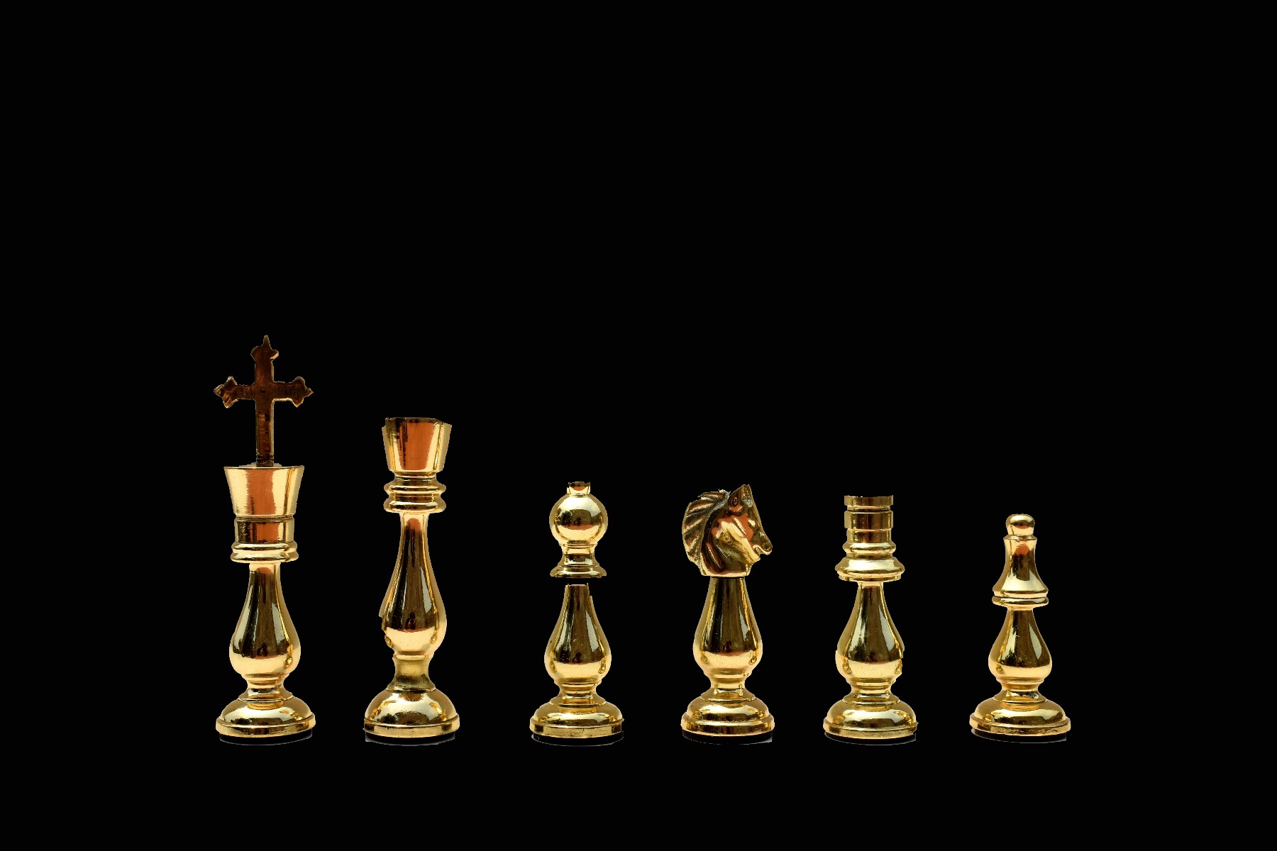 Brass Luxury Chess Table 22" x 18" Detachable <br> With Solid Brass 4.75" Chess Pieces-5328 Brass Luxury Chess Table 22" x 18" Detachable With Solid Brass 4.75" Chess Pieces-5328