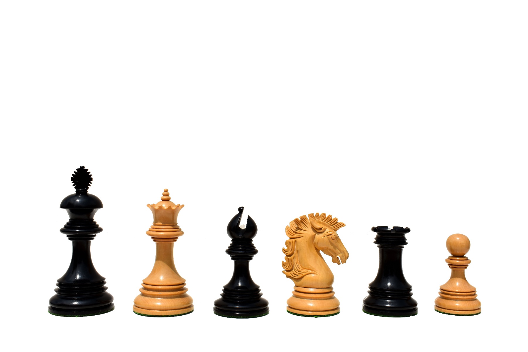 Wellington Series Chess Pieces Boxwood & Ebony 4.4" King-5614