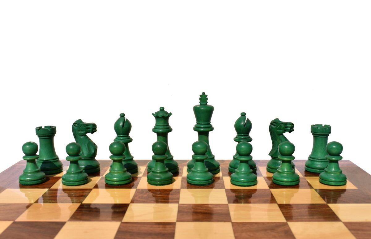 Grandmaster Series Chess set Boxwood & Green Gilded Boxwood 3.75" King with 18" Chess Board-6438