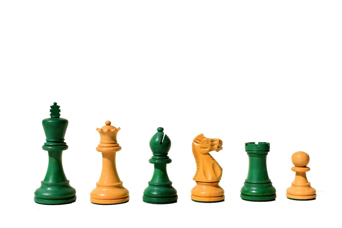 Grandmaster Series Chess set Boxwood & Green Gilded Boxwood 3.75" King with 18" Chess Board-6440