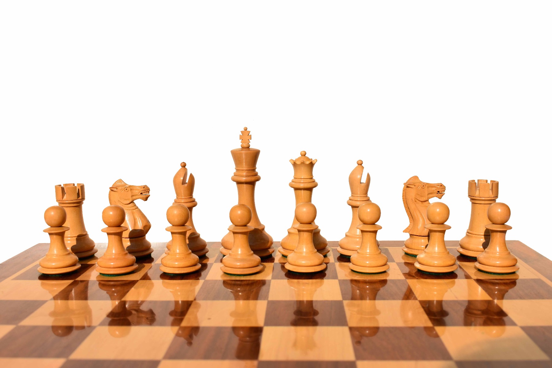 players_series_staunton_wood_chess_set_pieces_5__1