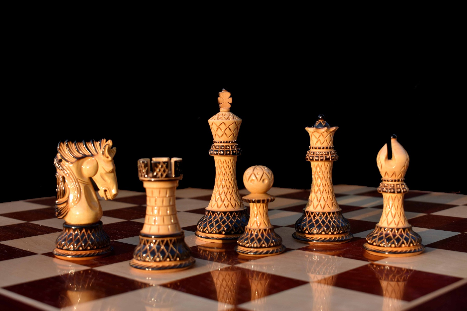 Limited Edition Designer Parker Series Chess Pieces <br> Boxwood Burnt High Glossy <br> 4" King-6761 Limited Edition Designer Parker Series Chess Pieces Boxwood Burnt High Glossy 4" King-6761