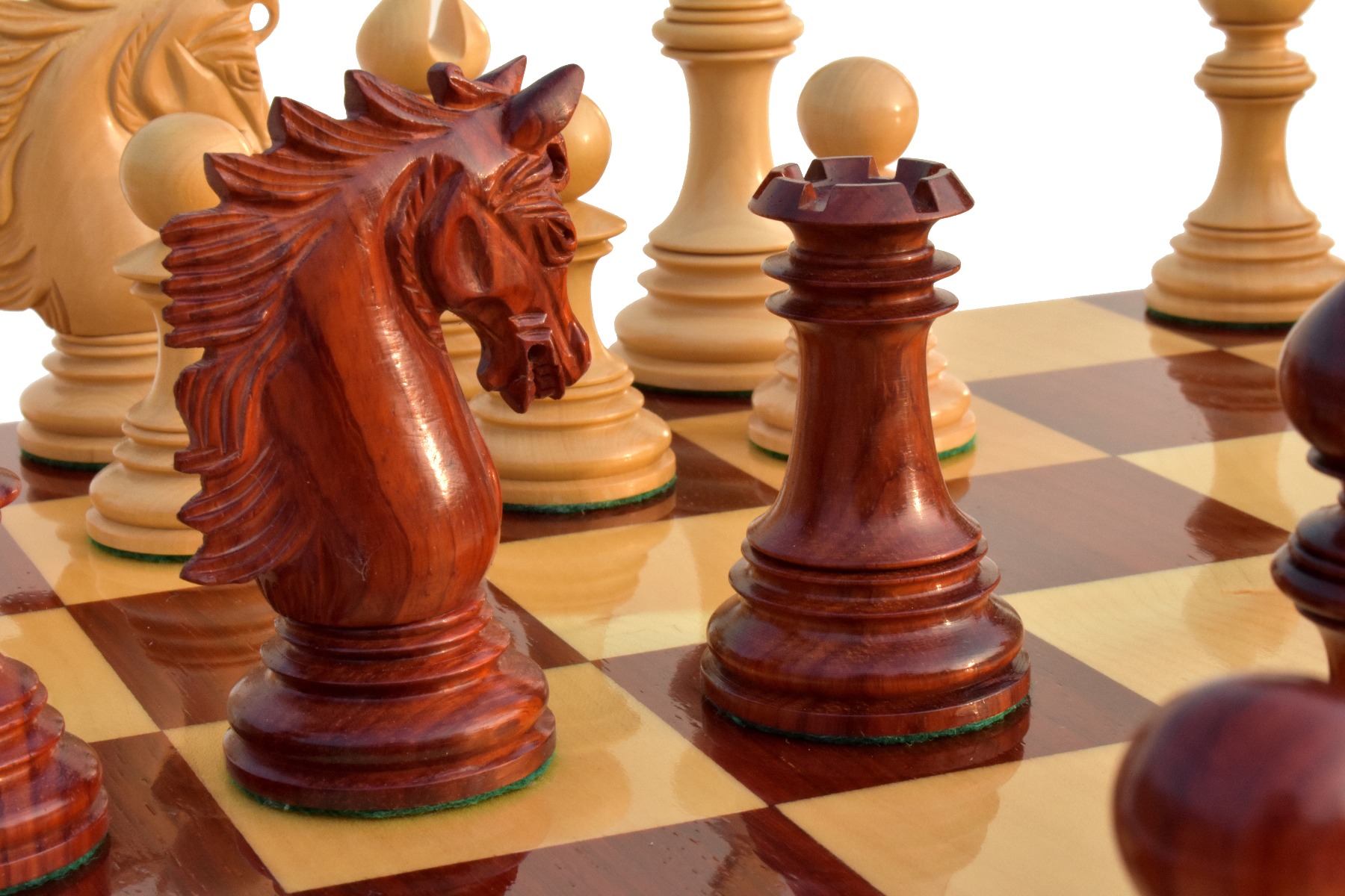 Victoria Castle Series Chess Pieces <br> Boxwood & padauk <br> 4.4" King-7059 Victoria Castle Series Chess Pieces Boxwood & padauk 4.4" King-7059