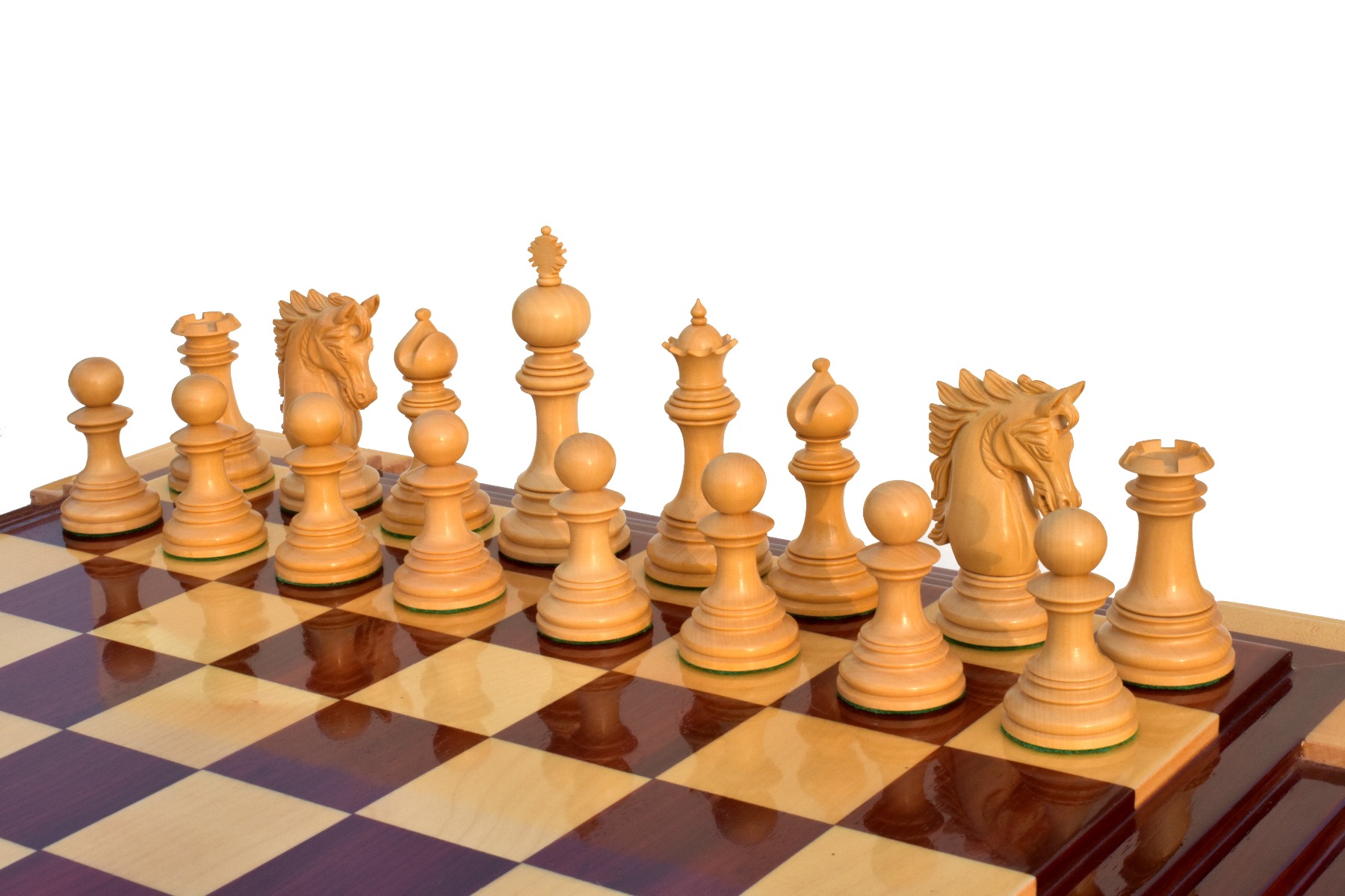 Victoria Castle Series Chess Pieces <br> Boxwood & padauk <br> 4.4" King-7055 Victoria Castle Series Chess Pieces Boxwood & padauk 4.4" King-7055