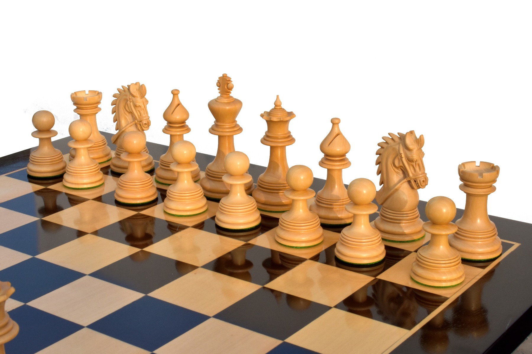 Bridle Staunton Chess Pieces <br> Boxwood & Ebony <br> 4.25" King-7042 Bridle Staunton Chess Pieces Boxwood & Ebony 4.25" King-7042