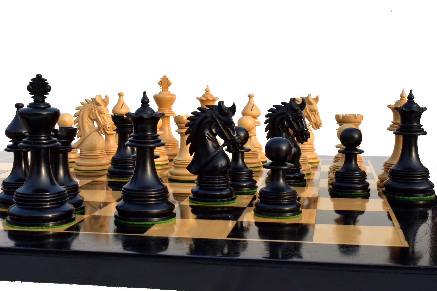 Bridle Staunton Chess Pieces <br> Boxwood & Ebony <br> 4.25" King-7047 Bridle Staunton Chess Pieces Boxwood & Ebony 4.25" King-7047