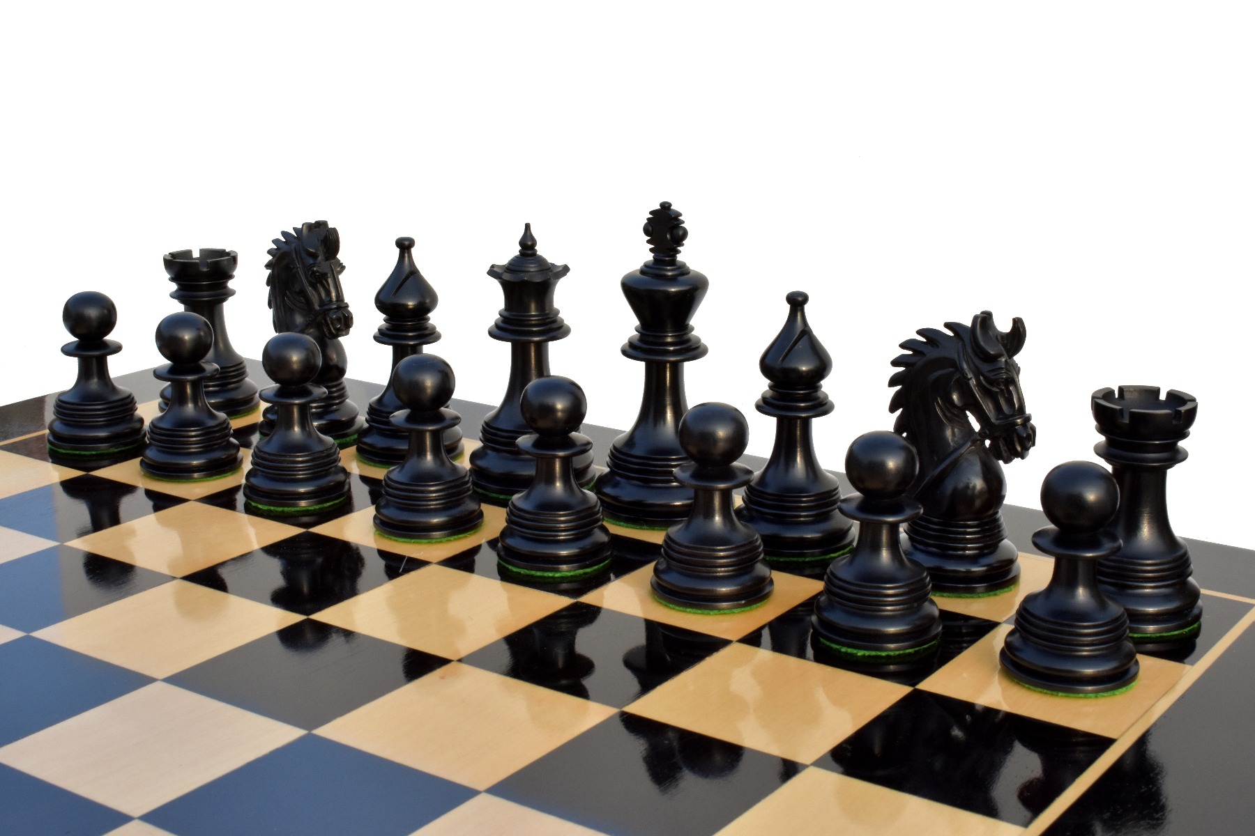 Bridle Staunton Chess Pieces <br> Boxwood & Ebony <br> 4.25" King-7045 Bridle Staunton Chess Pieces Boxwood & Ebony 4.25" King-7045