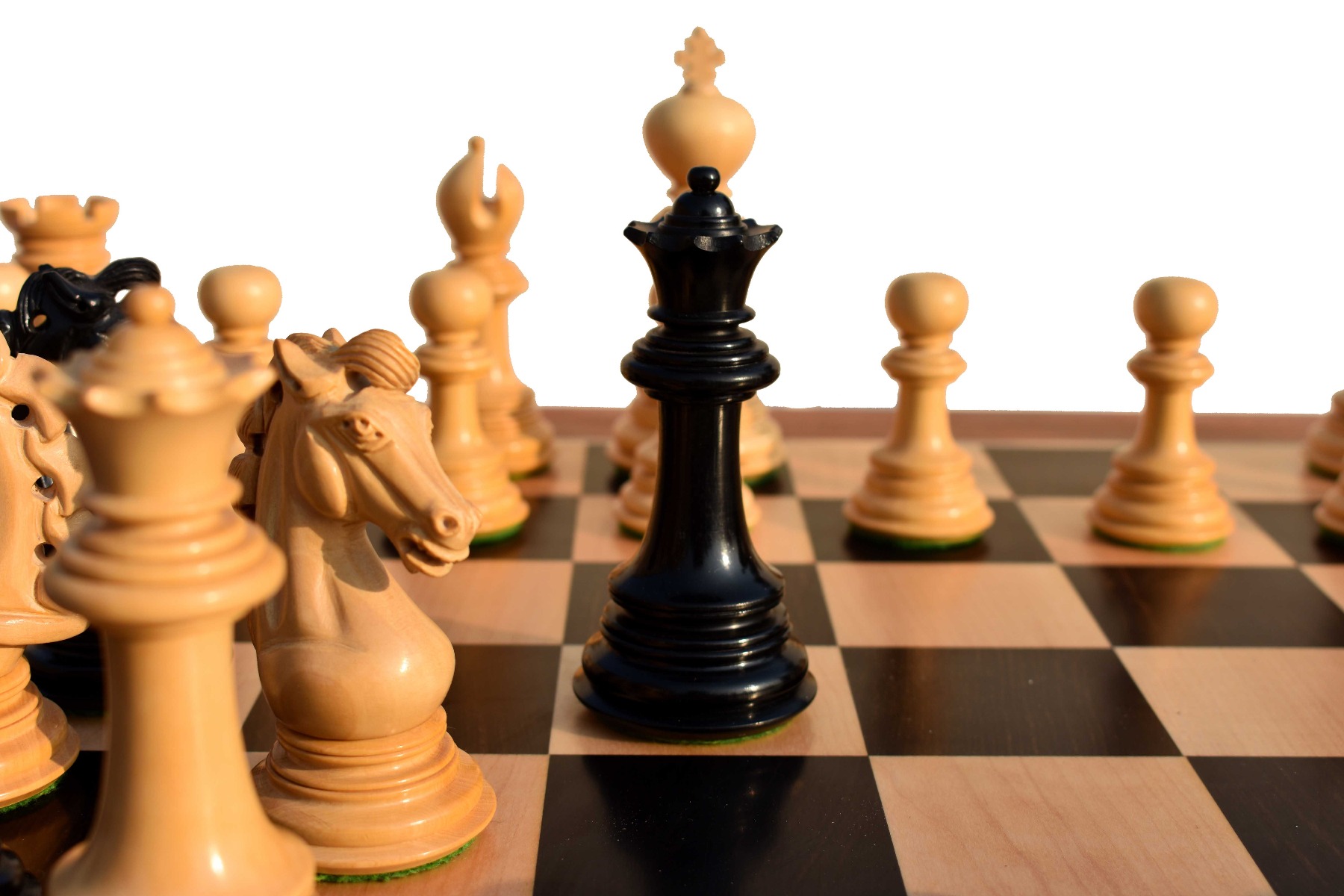 Svadilfari Stallion Series Chess Pieces Boxwood & Ebony 4.4" king-6912