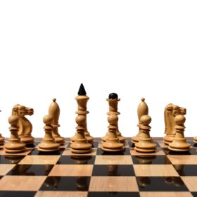 The Shkolnik Series version II soviet reproduction Chess set Boxwood & Ebonized 3.5" King with 1.75" Square Chess board-7185