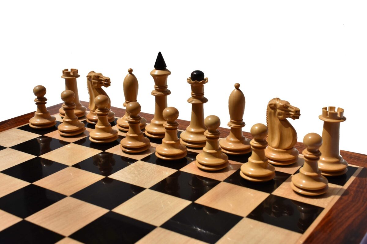 The Shkolnik Series version II soviet reproduction Chess set Boxwood & Ebonized 3.5" King with 1.75" Square Chess board-7186